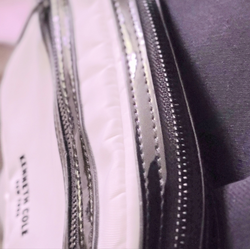 Kenneth Cole Riley Womens Mini Crossbody Bag - Picture 6 of 15